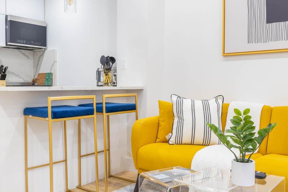 1597-1 Large In The Unit Prime Ues